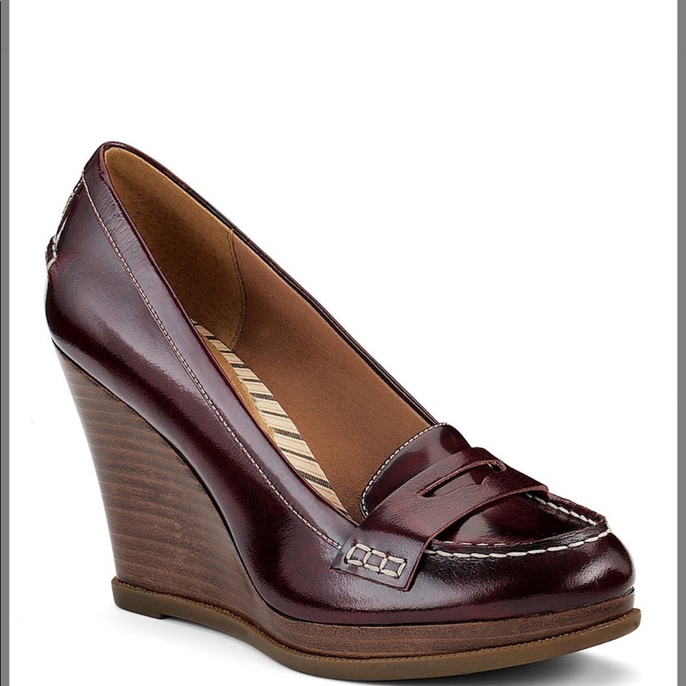 Penny loafers, brown, Sperry, Windstar.